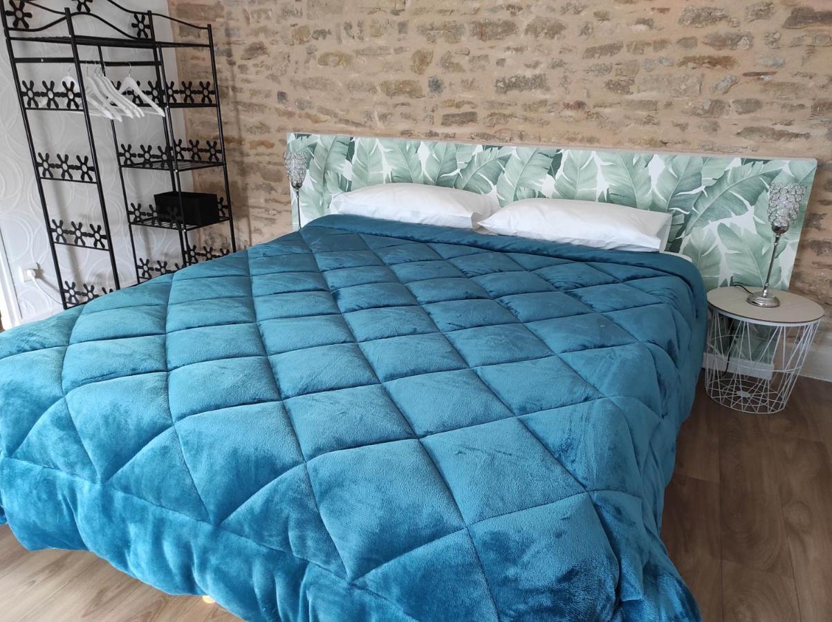 Theize Appartement Oingt - Les Meubles Des Pierres Dorees المظهر الخارجي الصورة